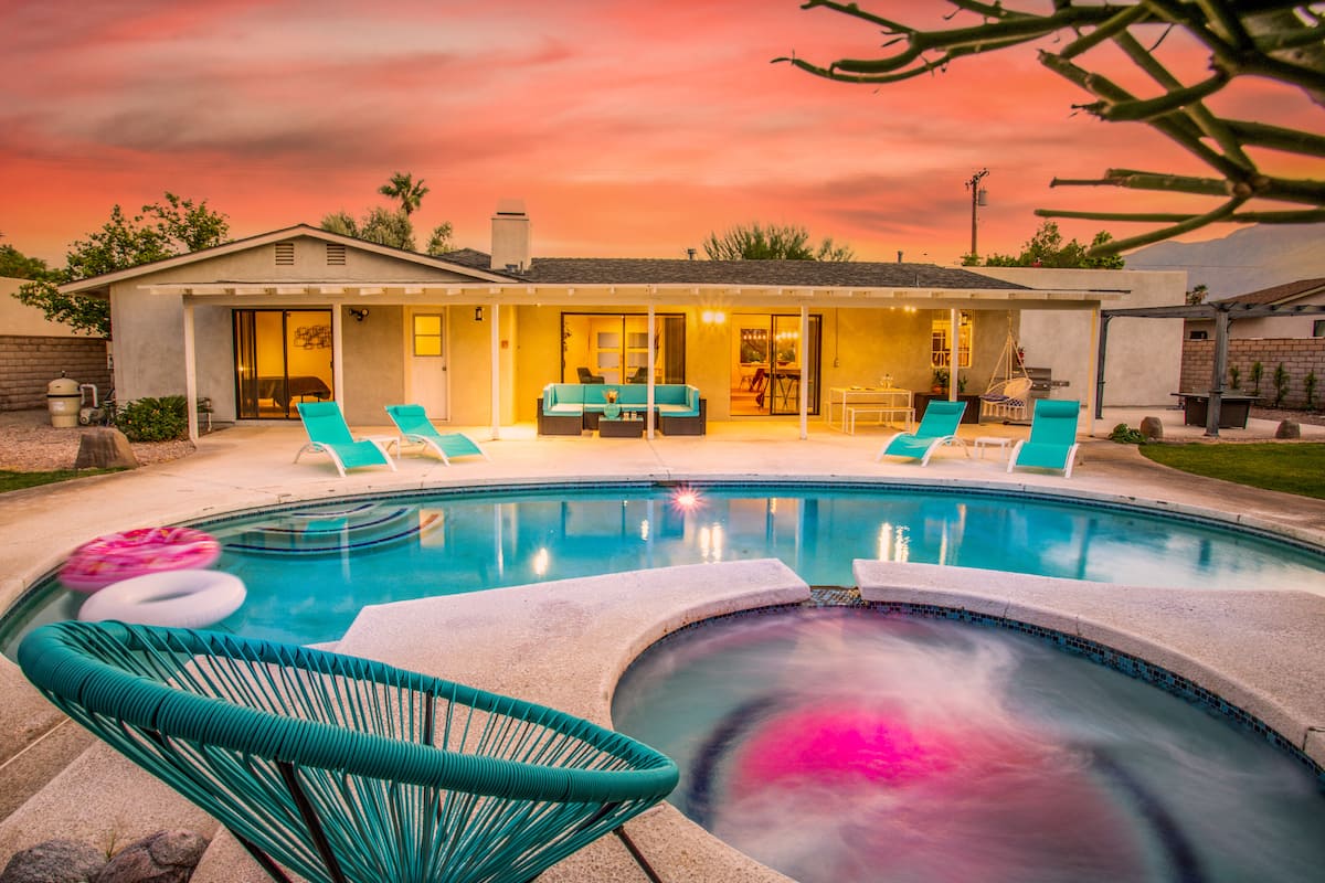 Palm Springs home and private pool beneath desert mountains